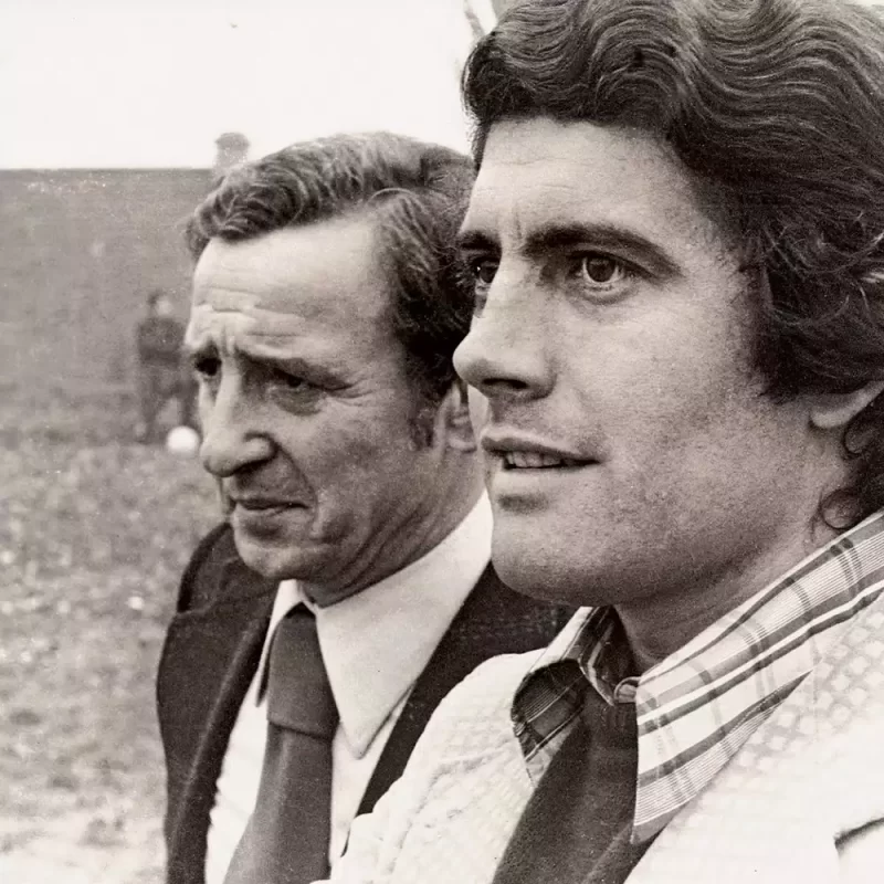 AGV bắt đầu hợp tác cùng Giacomo Agostini